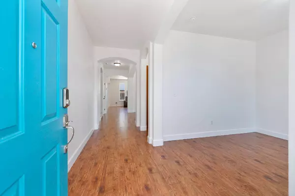 1700 Adrienne DR, Roseville, CA 95747