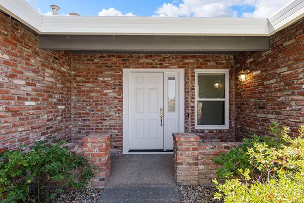 4916 El Don DR, Rocklin, CA 95677