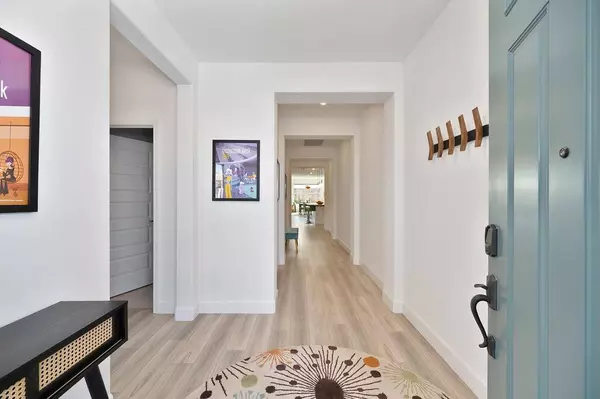 8200 Oakcliff DR, Roseville, CA 95747