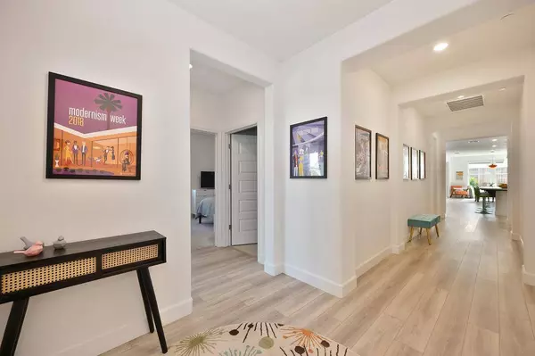 8200 Oakcliff DR, Roseville, CA 95747