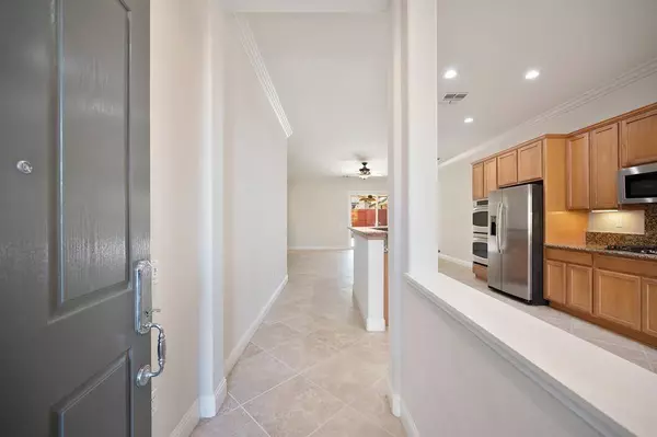 2067 Shipton DR, Roseville, CA 95747