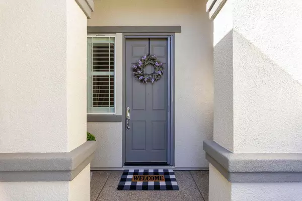 2016 Land End LOOP, Roseville, CA 95747