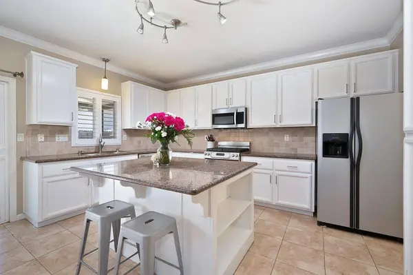 132 Eagles Roost CT, Roseville, CA 95747