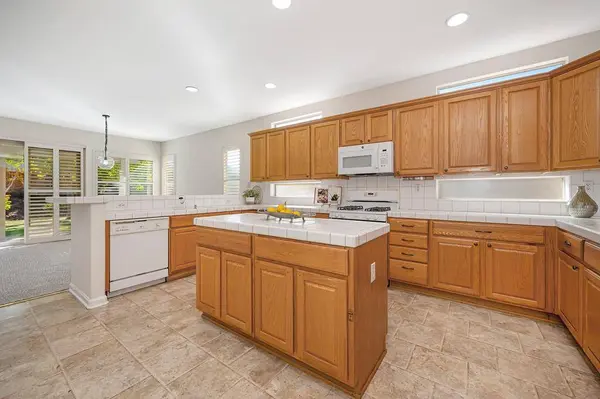 1509 Sweet Juliet LN, Lincoln, CA 95648