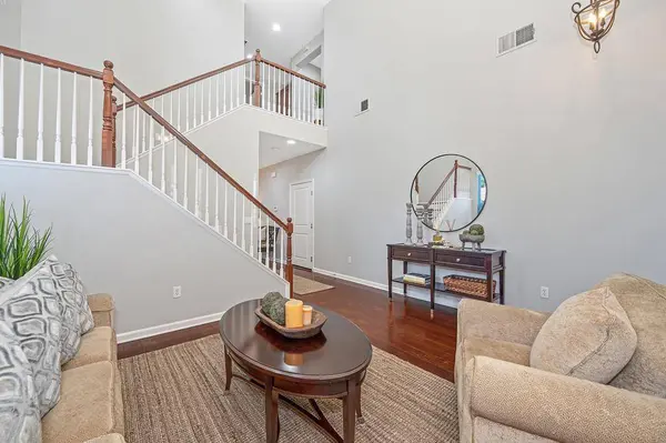 224 Barbrook CT, Roseville, CA 95747