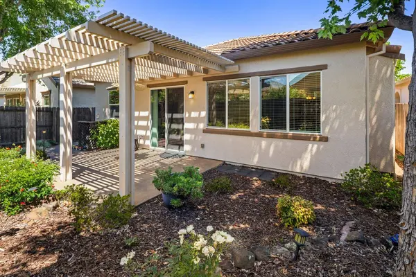 2024 Abby Gate DR, Roseville, CA 95747