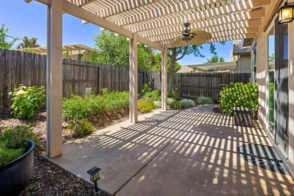 2024 Abby Gate DR, Roseville, CA 95747
