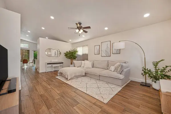 1625 Jonquil DR, Roseville, CA 95747