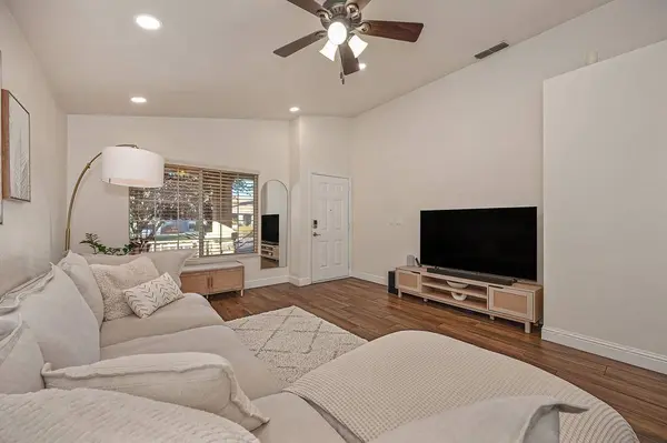 1625 Jonquil DR, Roseville, CA 95747