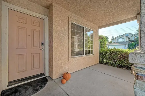 1625 Jonquil DR, Roseville, CA 95747