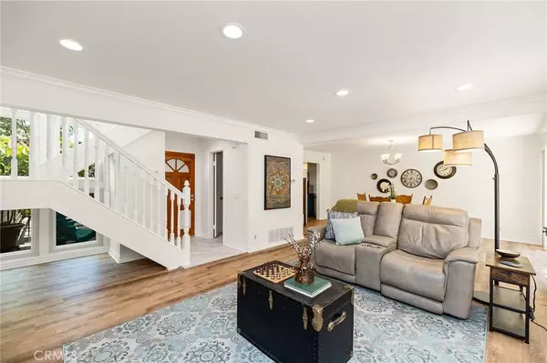 5524 E Vista Del Dia, Anaheim, CA 92807