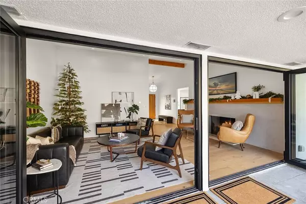 1848 N Altadena, Pasadena, CA 91107