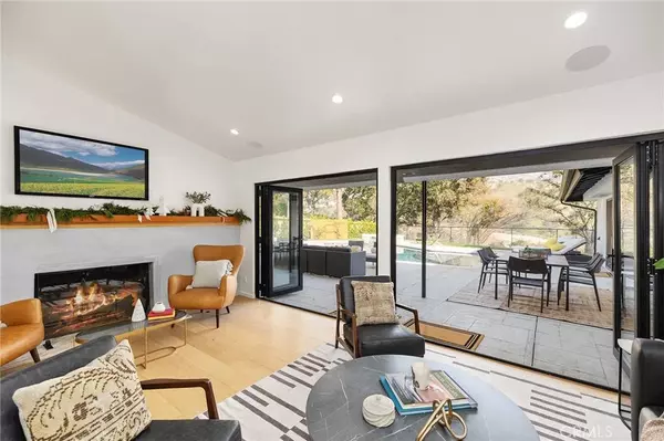 1848 N Altadena, Pasadena, CA 91107