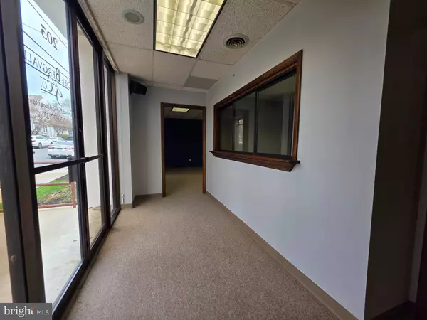 70 W OAKLAND AVE #203, Doylestown, PA 18901