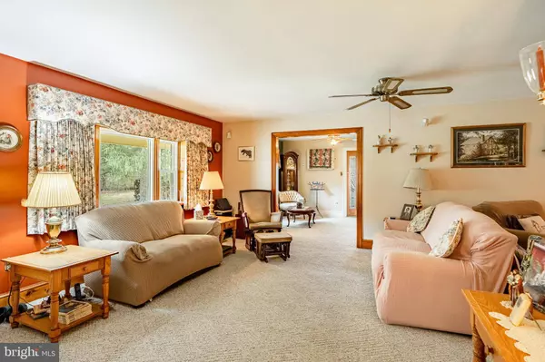 1908 DURHAM RD, New Hope, PA 18938