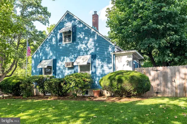 321 WILLOW RD, Hellertown, PA 18055