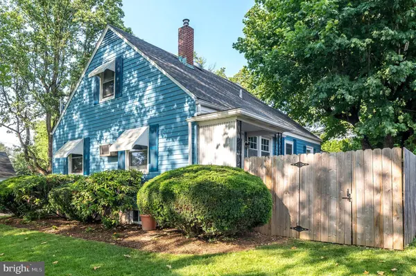 321 WILLOW RD, Hellertown, PA 18055