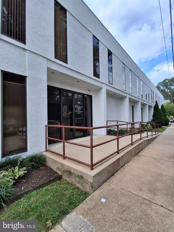 70 W OAKLAND AVE #312, Doylestown, PA 18901