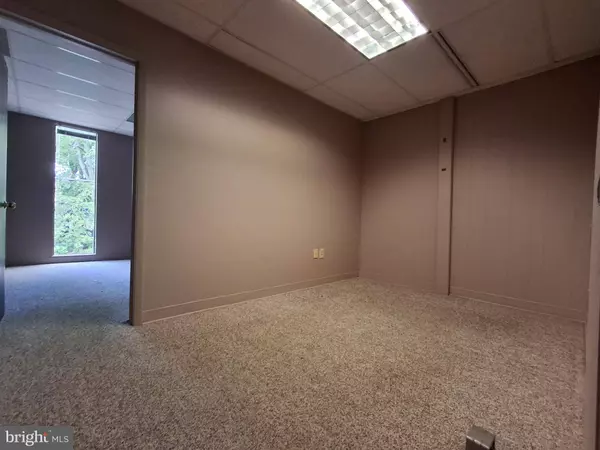 70 W OAKLAND AVE #312, Doylestown, PA 18901