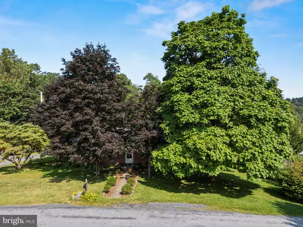 2349 EDNA AVE, Coopersburg, PA 18036