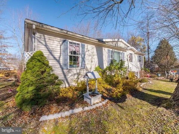 346 MAREGAN DR, Sellersville, PA 18960