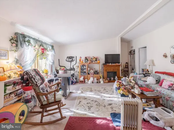 346 MAREGAN DR, Sellersville, PA 18960