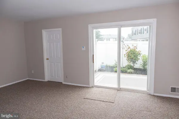 54 RELIANCE CT, Telford, PA 18969