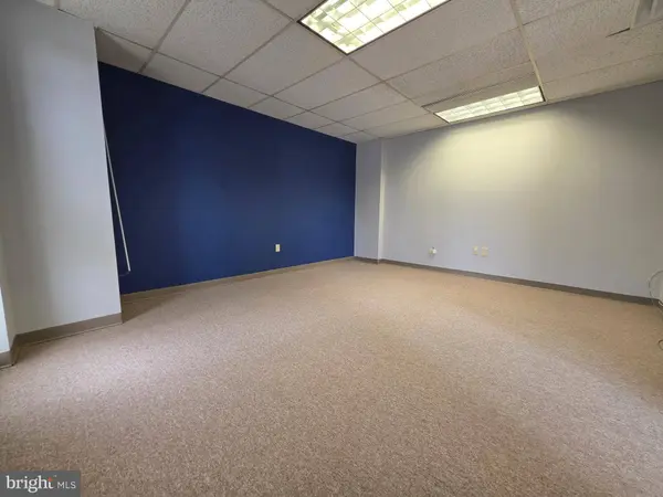 70 W OAKLAND AVE #203, Doylestown, PA 18901