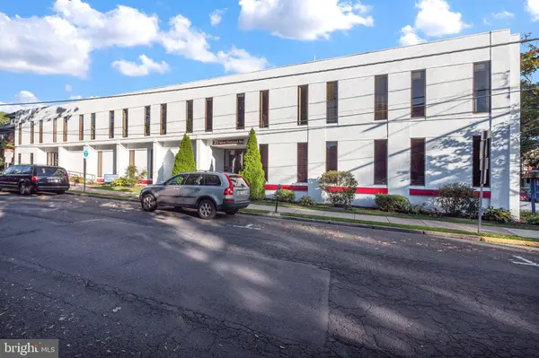 70 W OAKLAND AVE #302, Doylestown, PA 18901