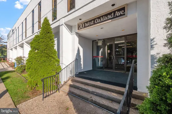 70 W OAKLAND AVE #302, Doylestown, PA 18901