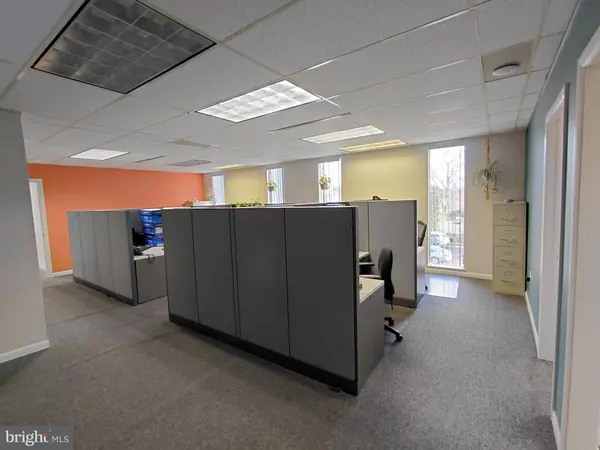 70 W OAKLAND AVE #302, Doylestown, PA 18901