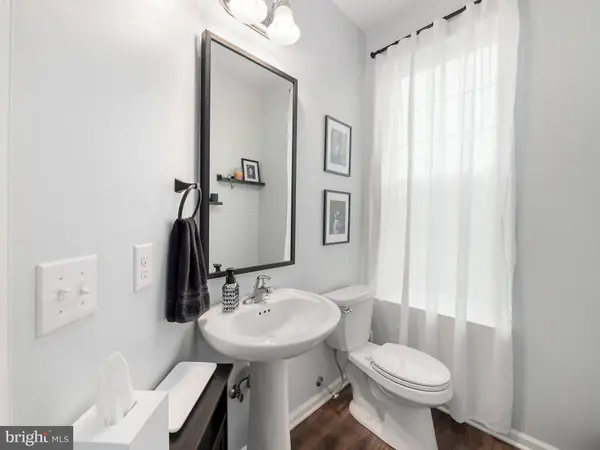 131 EDGEWATER CT, Quakertown, PA 18951