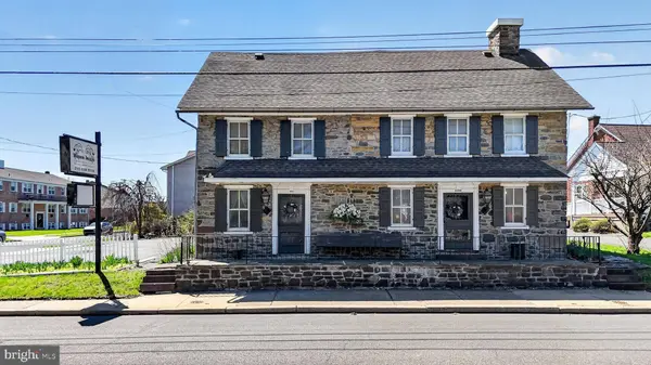 1434 W BROAD ST, Quakertown, PA 18951