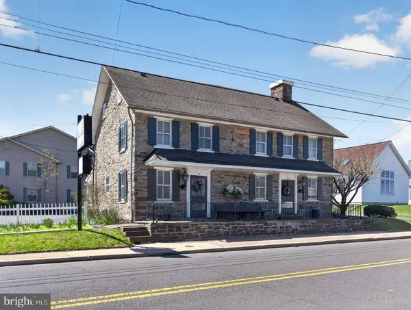 1434 W BROAD ST, Quakertown, PA 18951