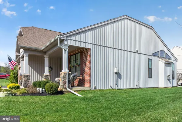 3786 DAYLILY DR, Emmaus, PA 18049