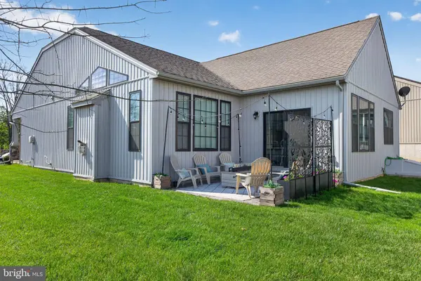 3786 DAYLILY DR, Emmaus, PA 18049