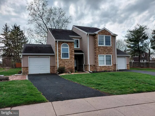 228 SPRING HOUSE LN, Telford, PA 18969