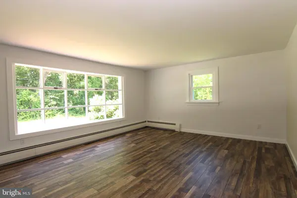 151 DOGWOOD DR, Alburtis, PA 18011