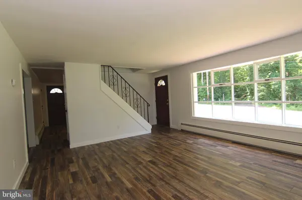 151 DOGWOOD DR, Alburtis, PA 18011