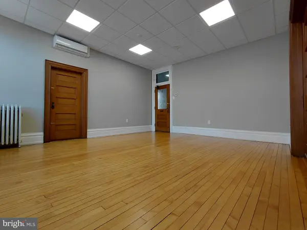 246-248 W BROAD ST #5, Quakertown, PA 18951