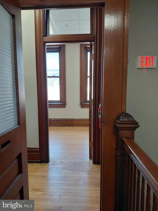 246-248 W BROAD ST #1, Quakertown, PA 18951