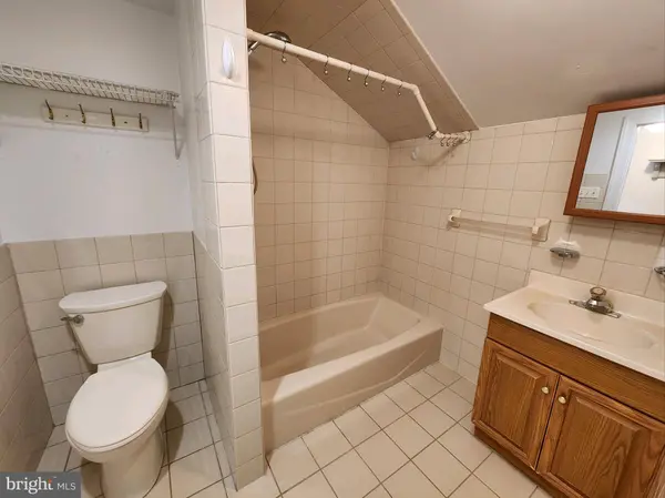 1926 HILLTOWN PIKE #6, Hilltown, PA 18927