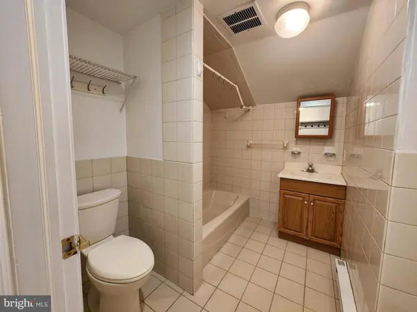 1926 HILLTOWN PIKE #6, Hilltown, PA 18927