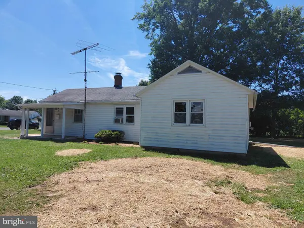 205 E MILL ST, Quakertown, PA 18951