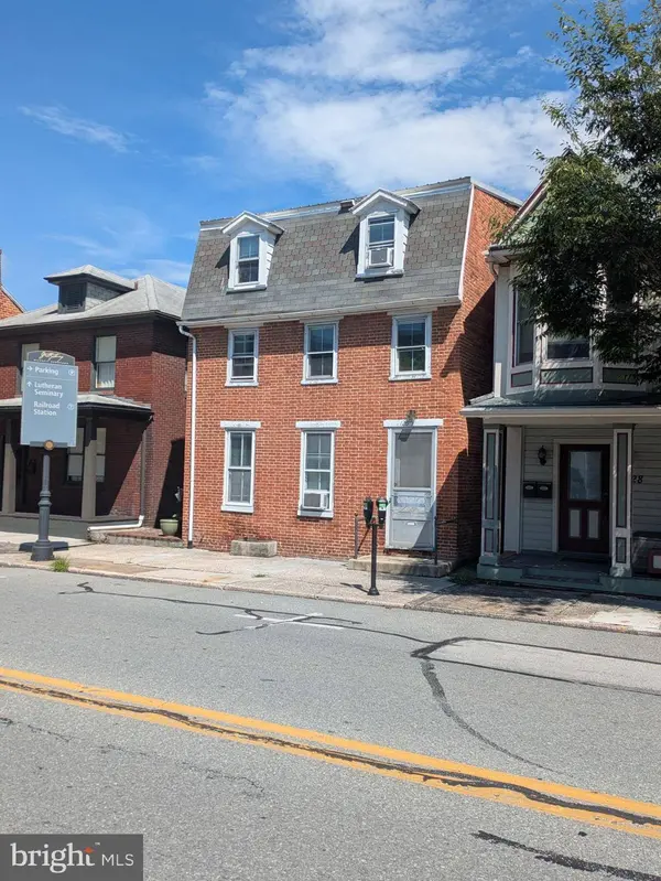 126 E YORK ST #3, Gettysburg, PA 17325