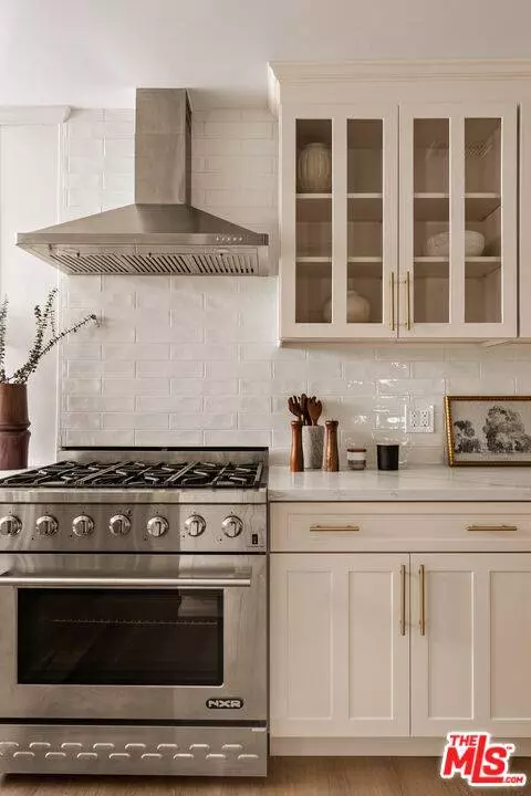 5224 Selmaraine Dr, Culver City, CA 90230