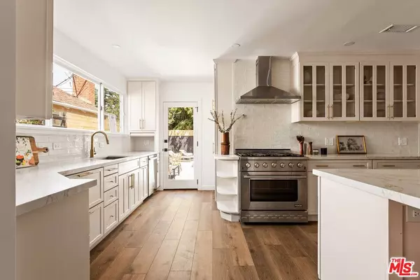 5224 Selmaraine Dr, Culver City, CA 90230