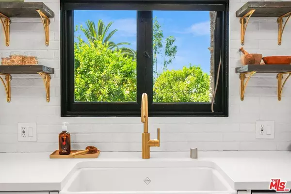 640 Redfield Ave, Los Angeles, CA 90042