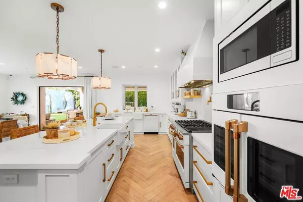 515 N Hillcrest Rd, Beverly Hills, CA 90210