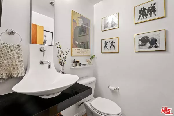 5303 Satsuma Ave #120, North Hollywood, CA 91601